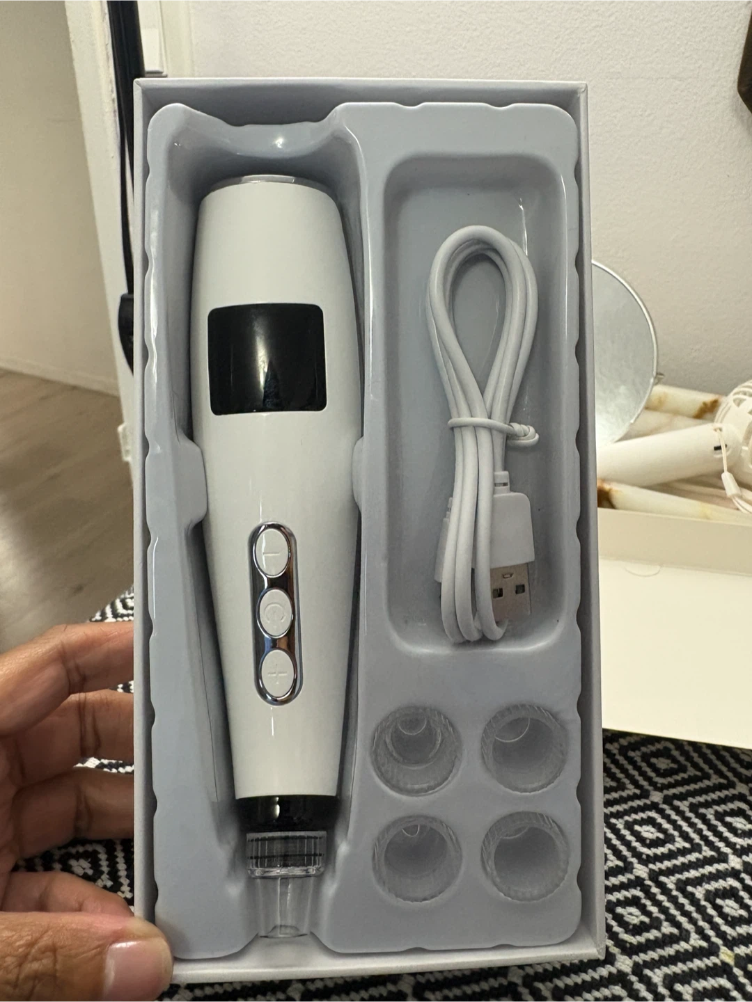Vacuum Blackhead Remover and Tool Set - photo 2