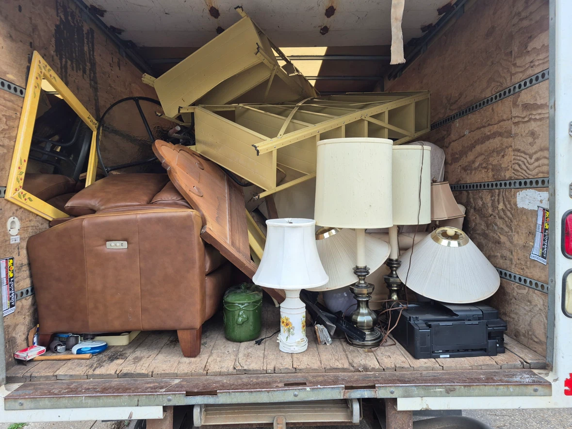 junk removal service on cheap rate - photo 3