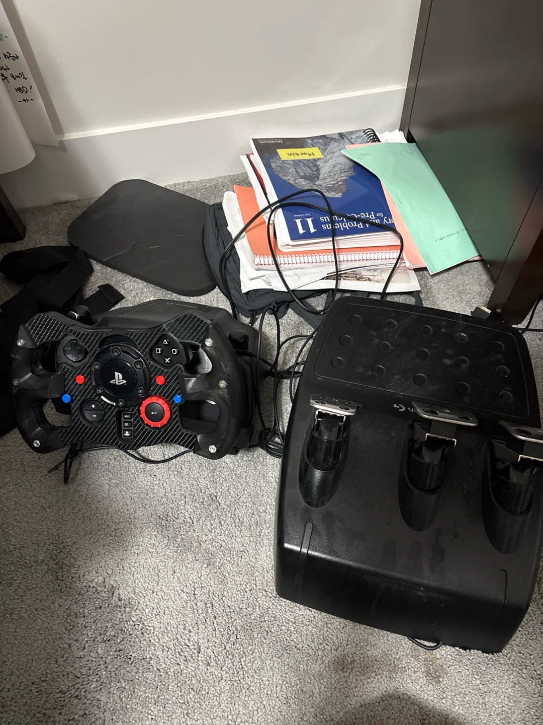 Logitech G29 Driving Force Racing Wheel and Pedals