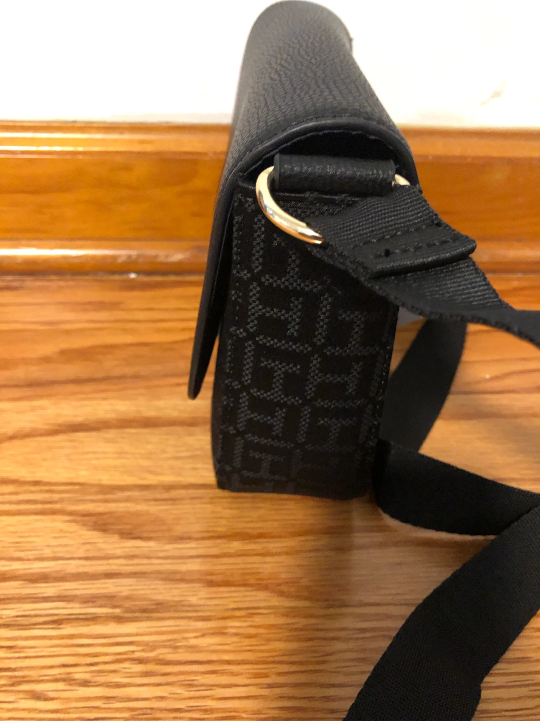 Tommy Hilfiger Monogram Crossbody Bag - photo 4