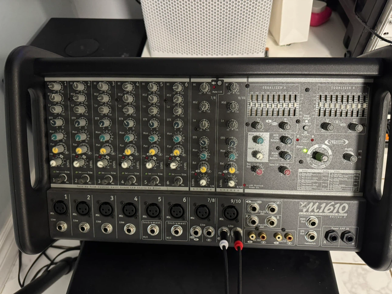 Yorkville M1610 Series 2 Powered Mixer
