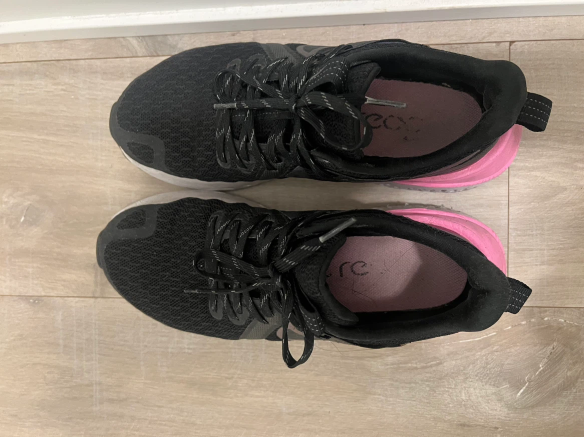Nike React Running Shoes Size 7.5 - photo 2