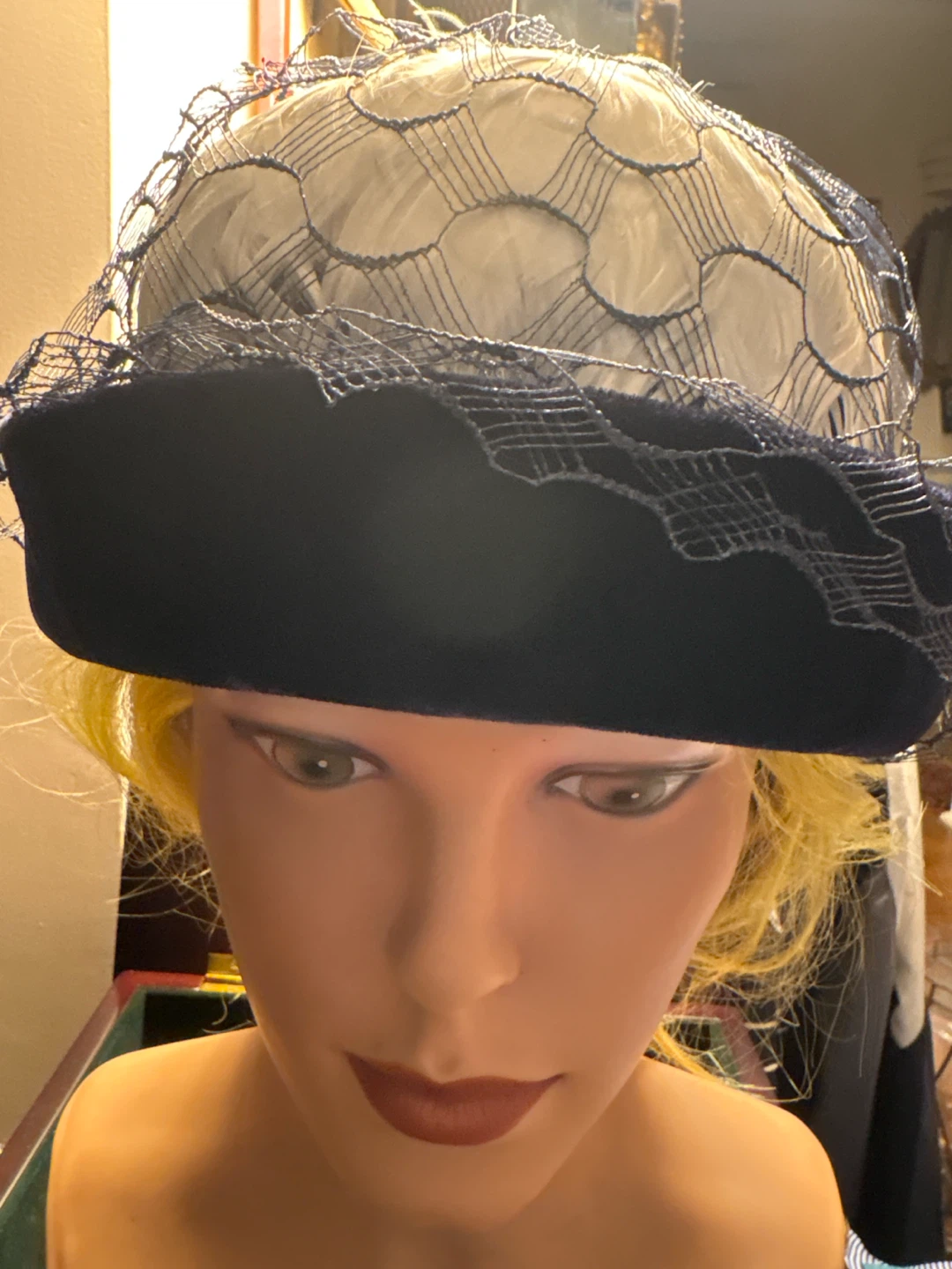 Vintage Navy Blue Hat with White Feathers - photo 2