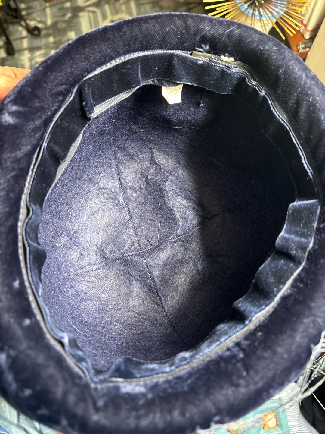 Vintage Navy Blue Hat with White Feathers - photo 3
