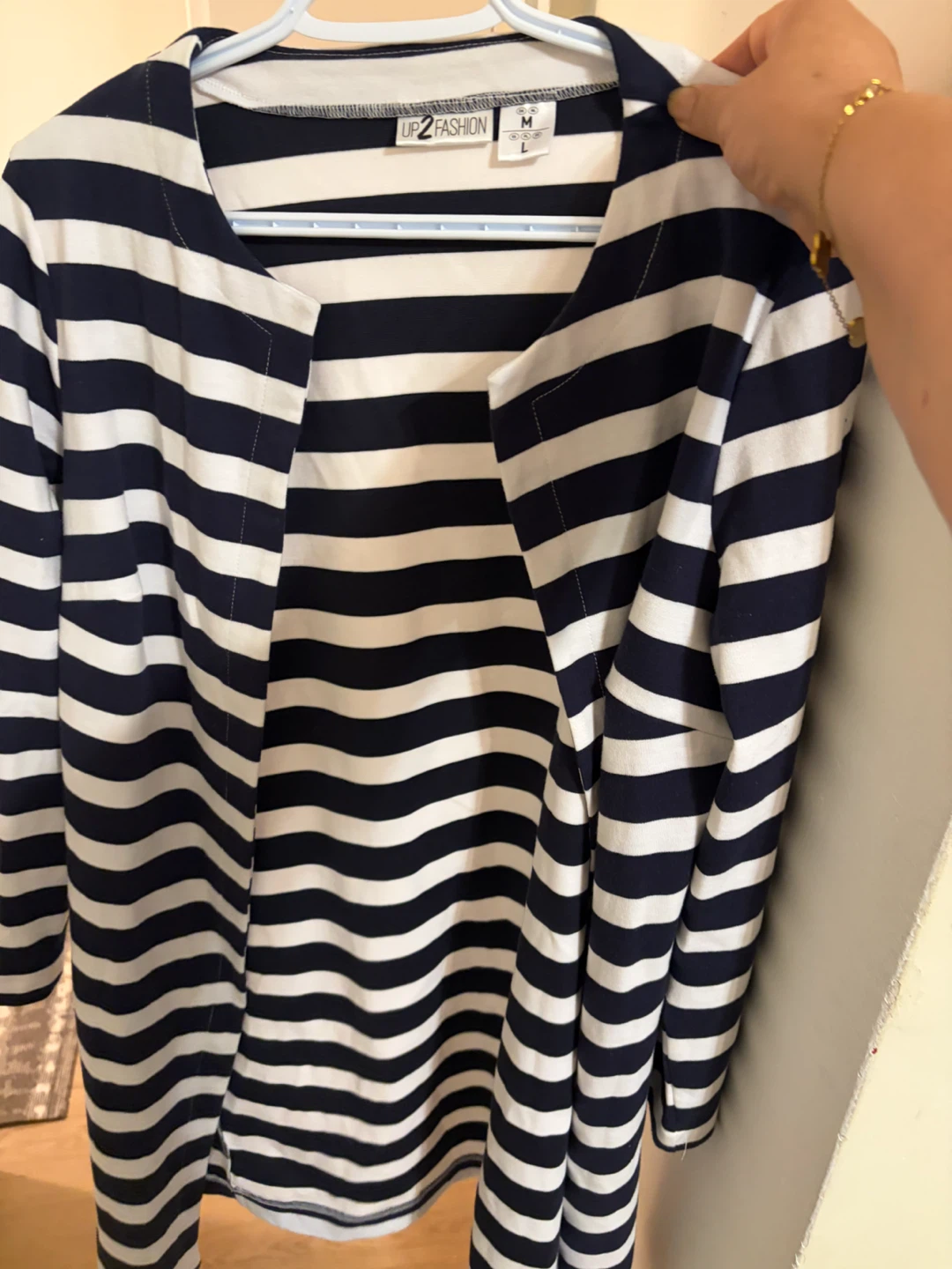 Assorted Women's Clothing Lot all 55$ - photo 5
