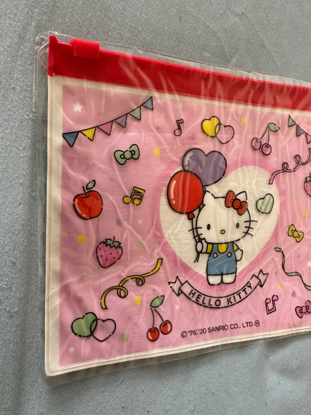 Hello Kitty Pink Zippered Pouch - photo 2