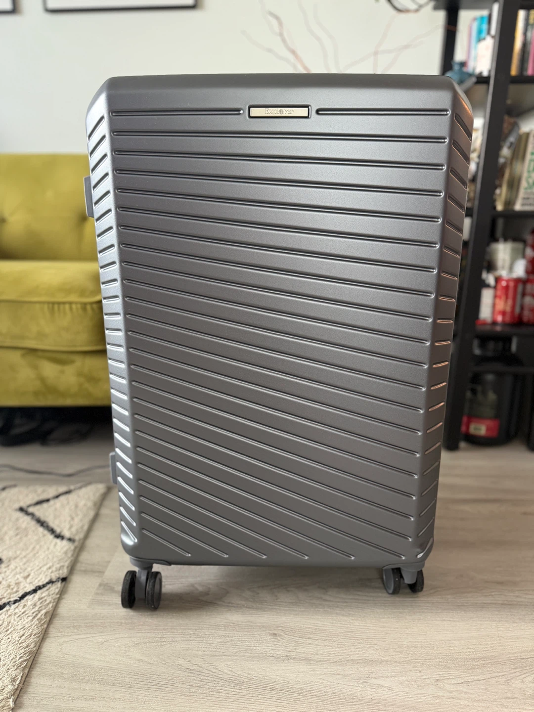 NEW Explorer Passport Anti-Theft Expandable Large Luggage - photo 5