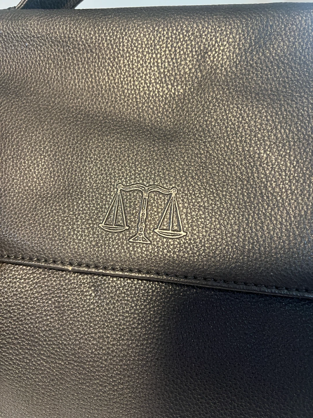 Black  100% genuine Leather Briefcase with Scale Emblem - photo 2