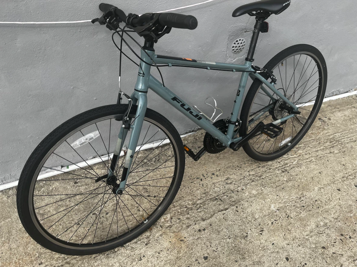 Fuji Absolute 2.1 Hybrid Bike