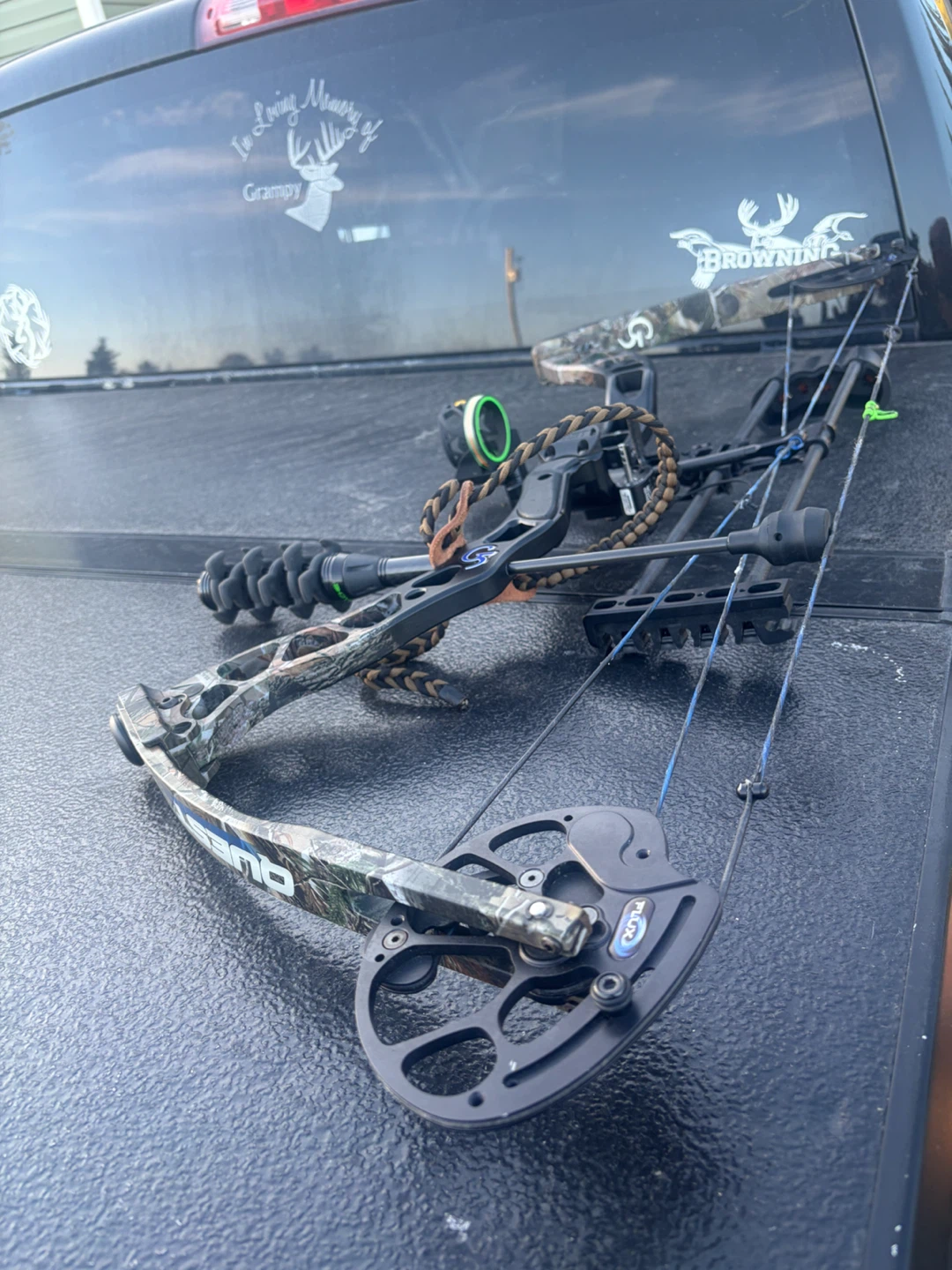 Quest Compound Bow