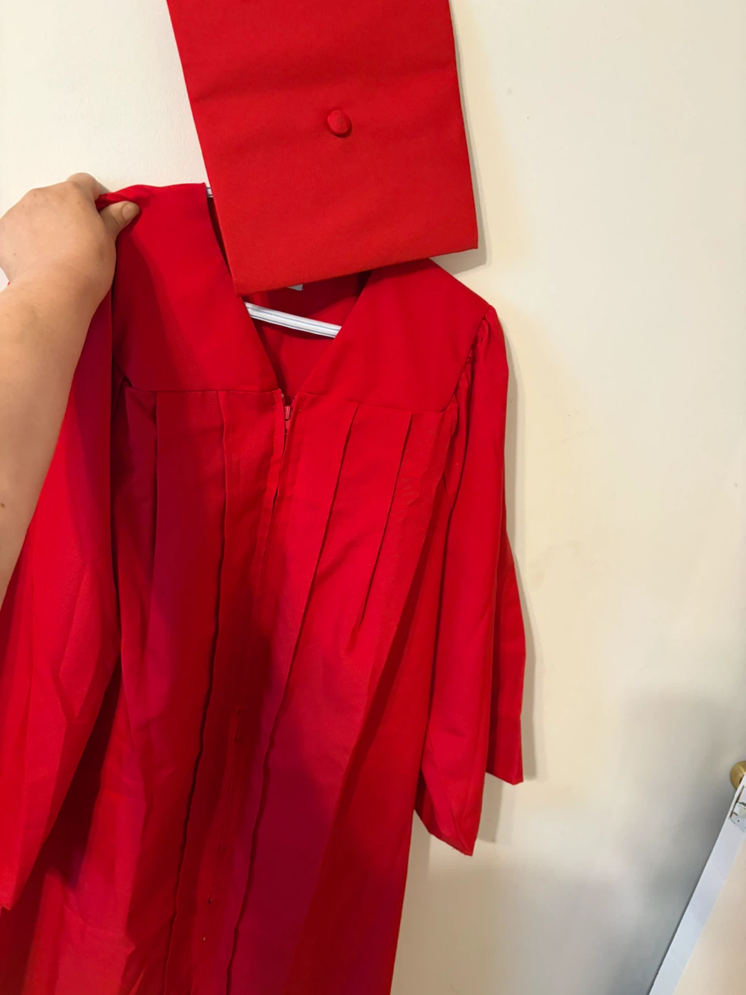 OSBO GradSeason Graduation Gown - Red - Size 45" - photo 2