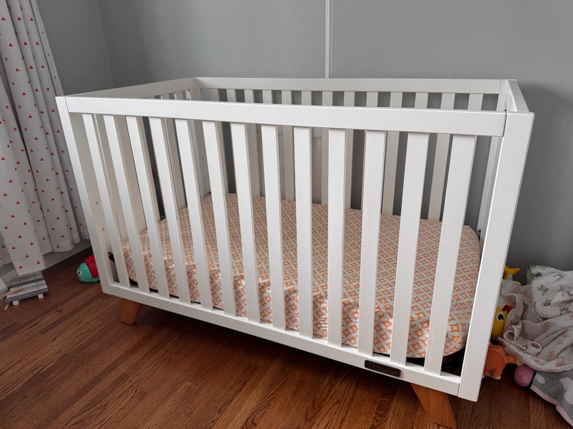 ChildCraft Soho 4-in-1 Convertible Crib + Guard Rail + Mattress - photo 4