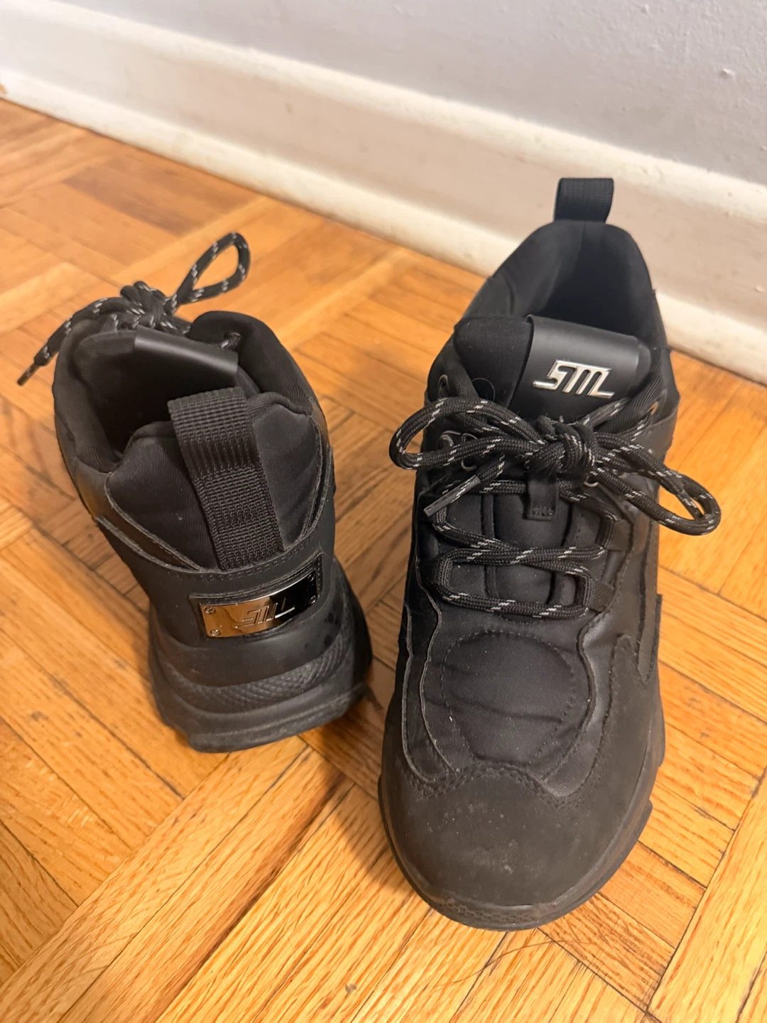 STL Black Platform Sneakers
