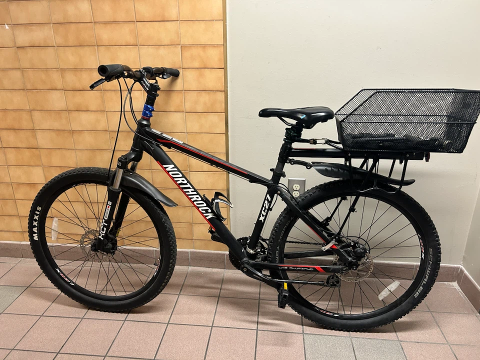 Northrock XC27 Mountain Bike – Like New and Fully Equipped!