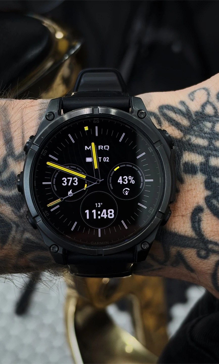 Garmin Fēnix 8 Sapphire AMOLED 47mm + Extra UltraFit Nylon Strap
