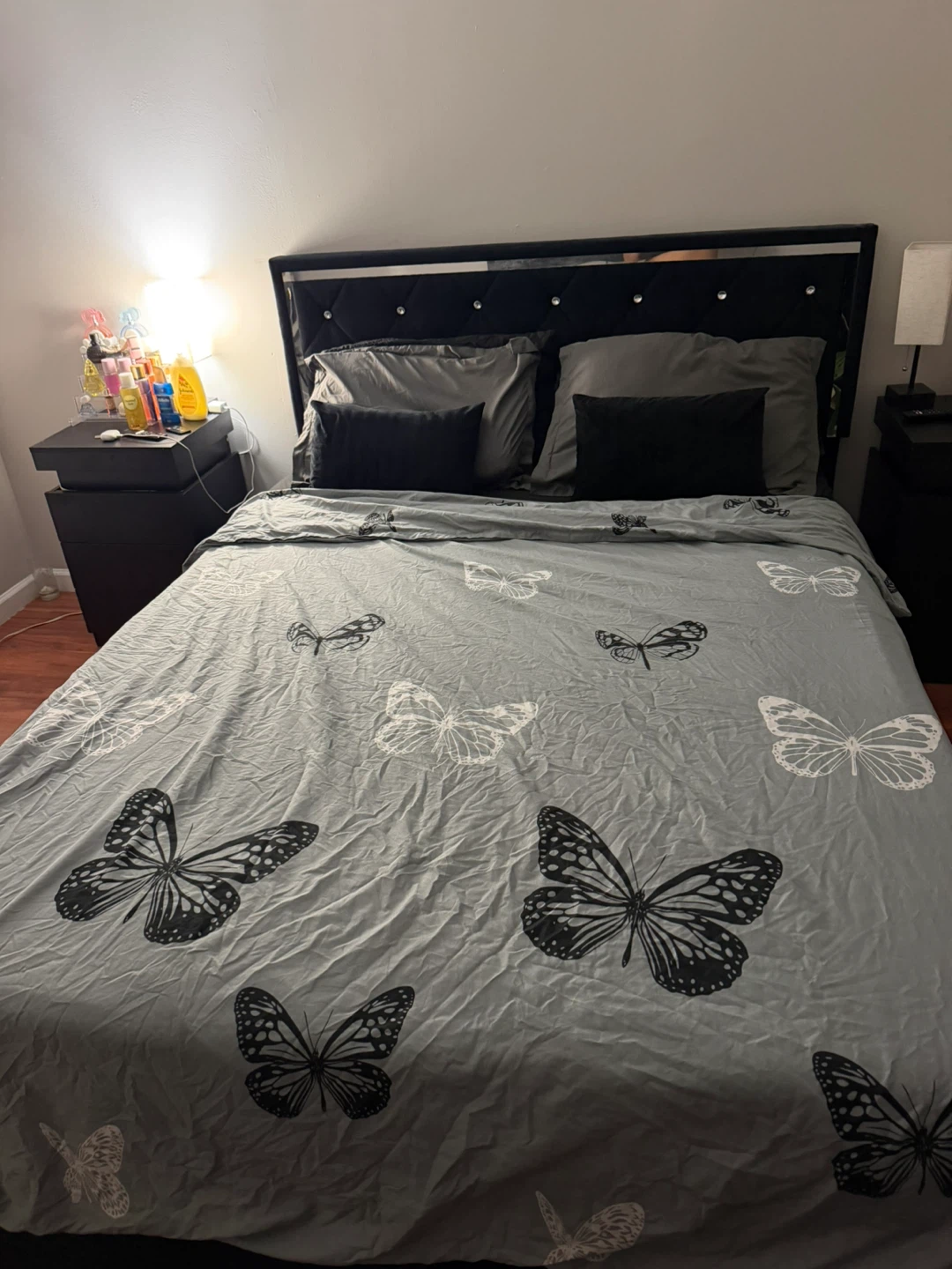 Queen size bed , mattress and nightstand