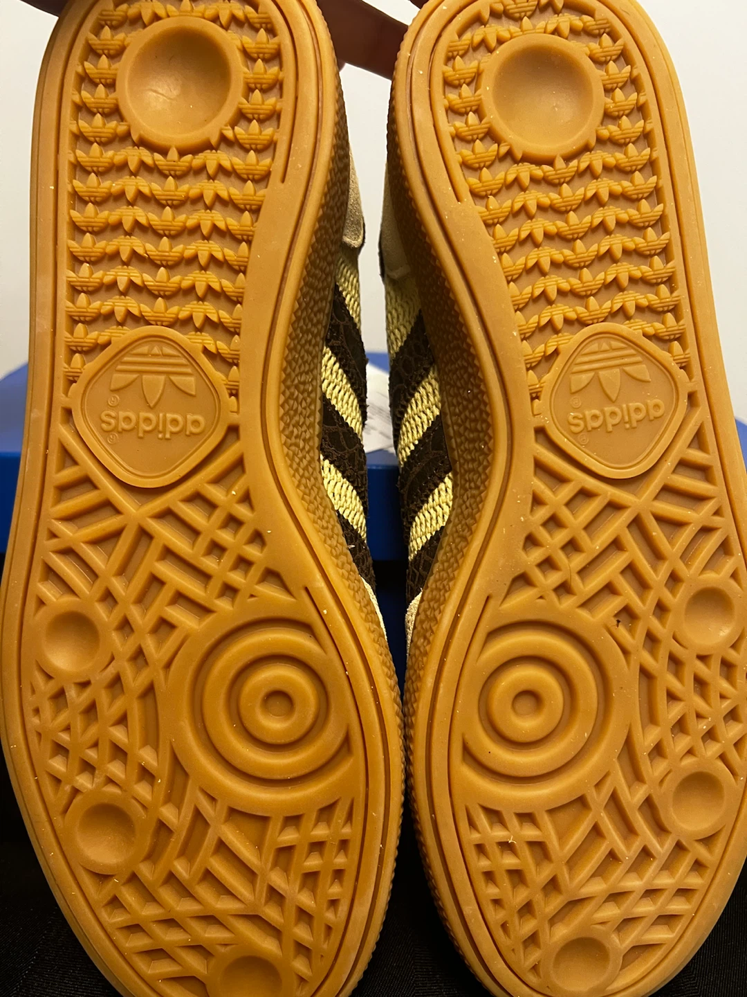 NEW Adidas Handball Spezial size 7 Men’s - Womens 8 1/2 - photo 3