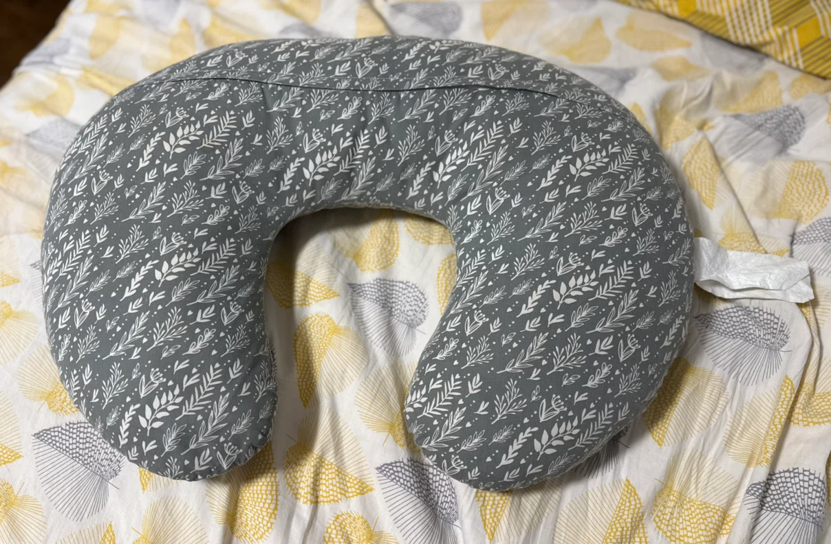 Dr. Brown’s Nursing/Breastfeeding Pillow – Grey Floral - photo 3