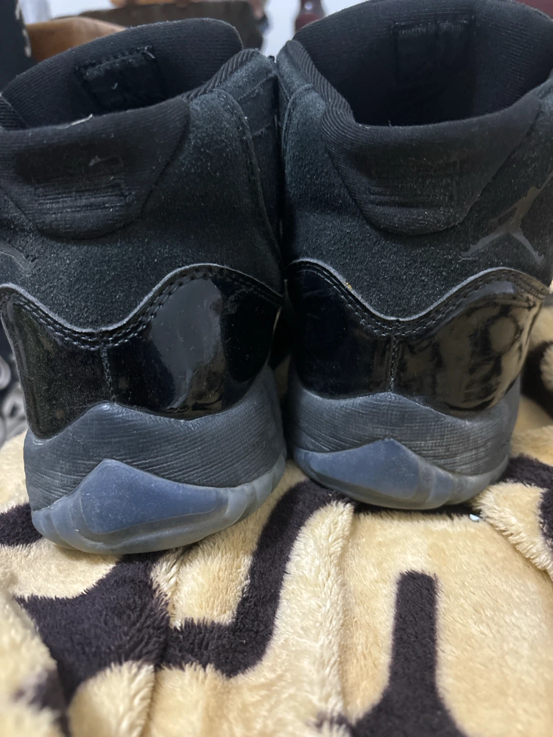 Air Jordan 11 Retro Black - photo 4
