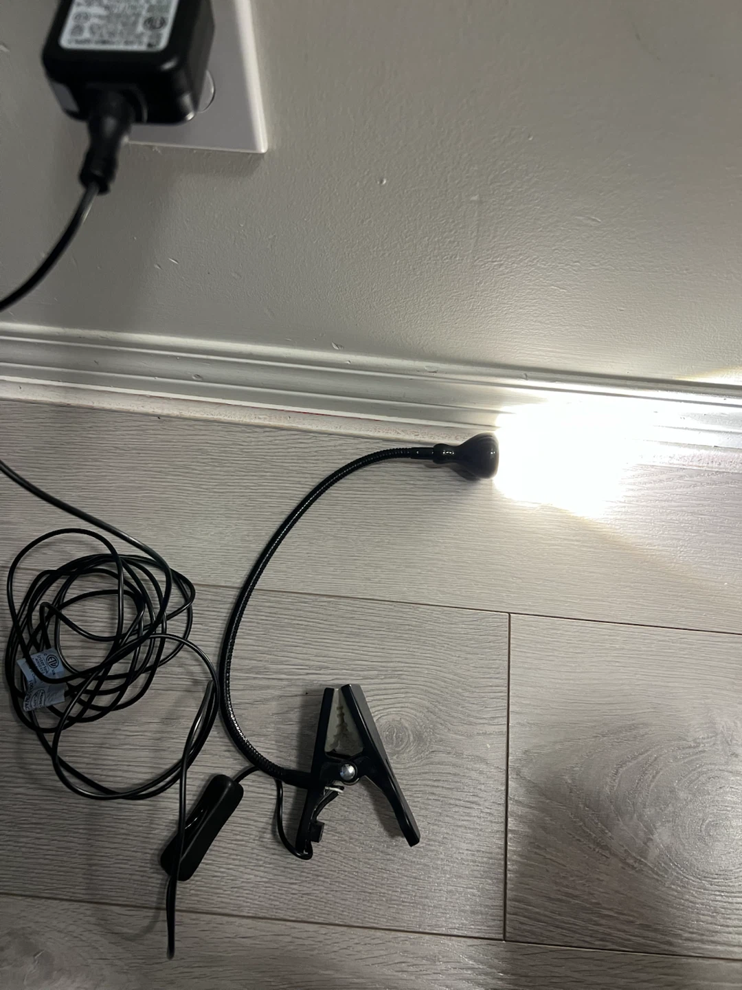 Black LED Clip-On Reading Light - photo 2