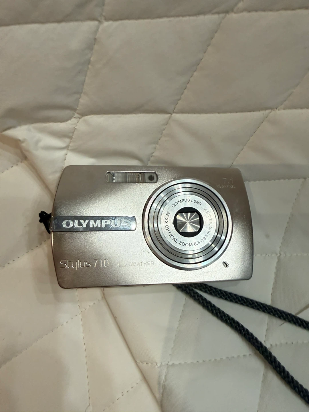Olympus Stylus 710 Digital Camera