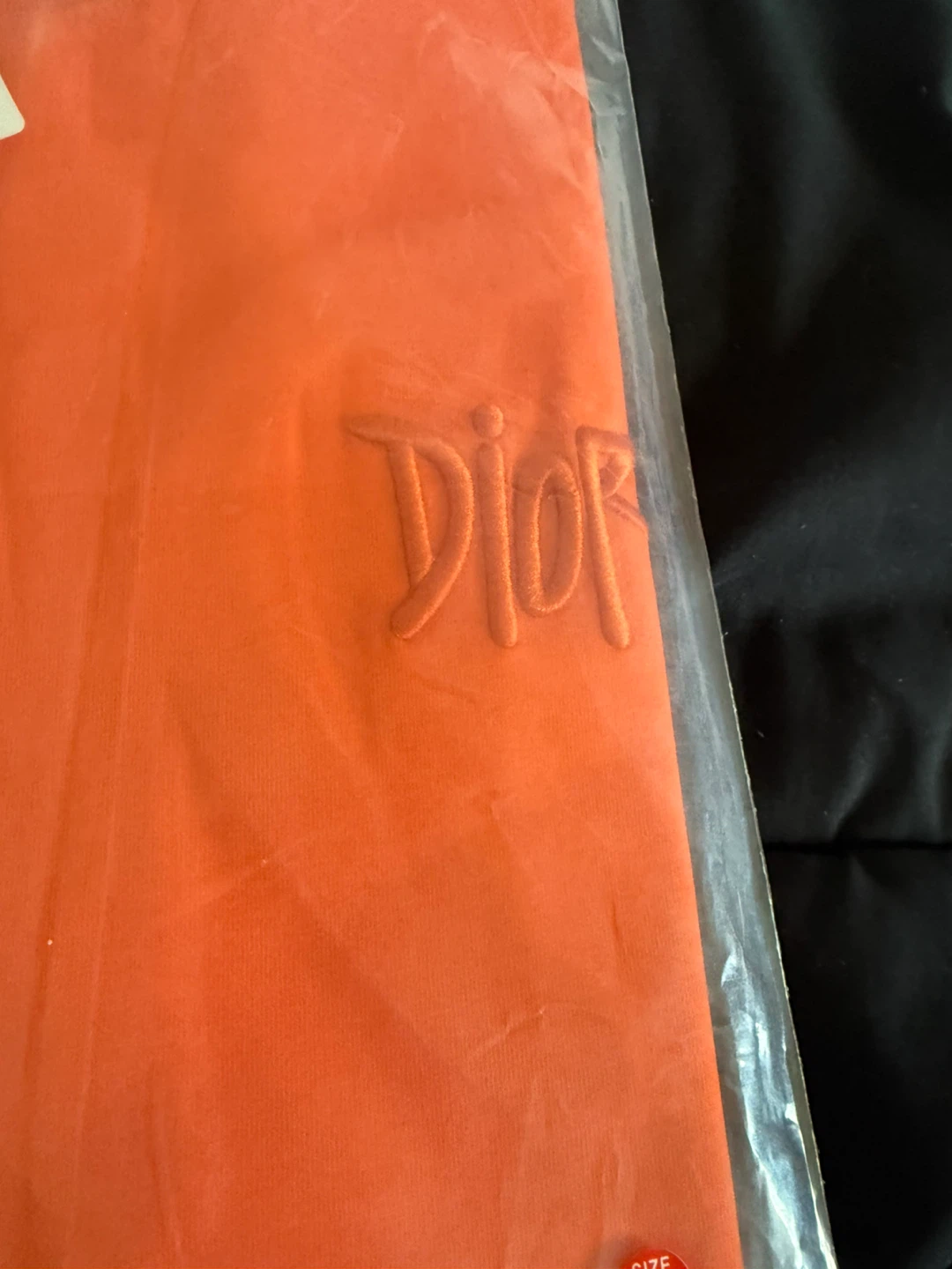 Christian Dior & Burberry T-Shirts - photo 2
