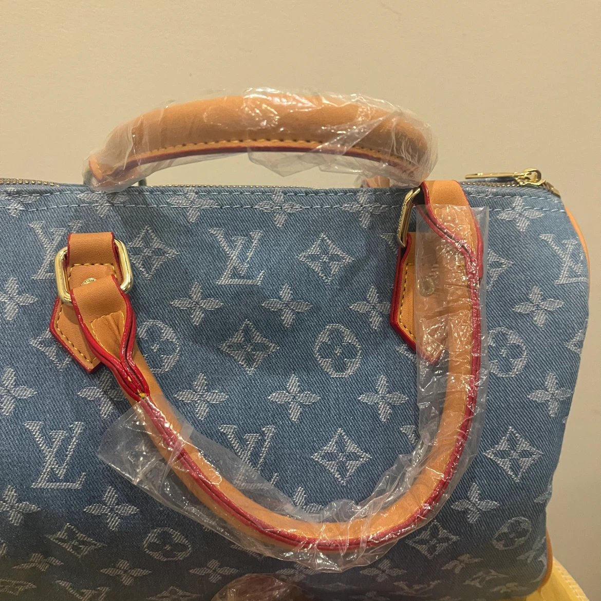 NEW Monogram Handbag with crossbody strap - photo 2