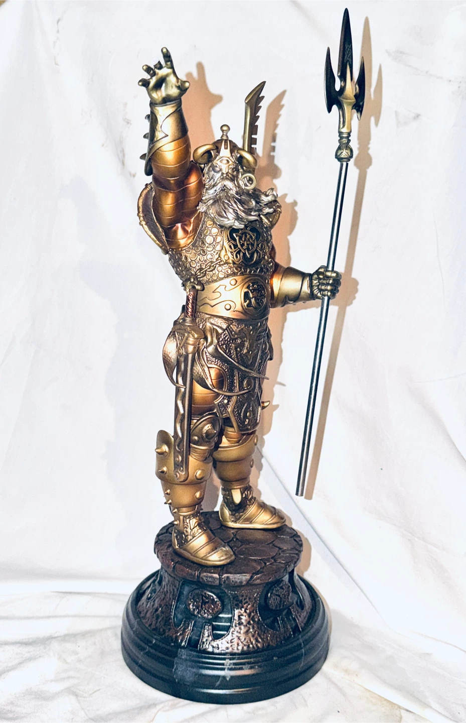 Bowen Designs Marvel Odin Full Size Statue Faux Bronze - photo 2