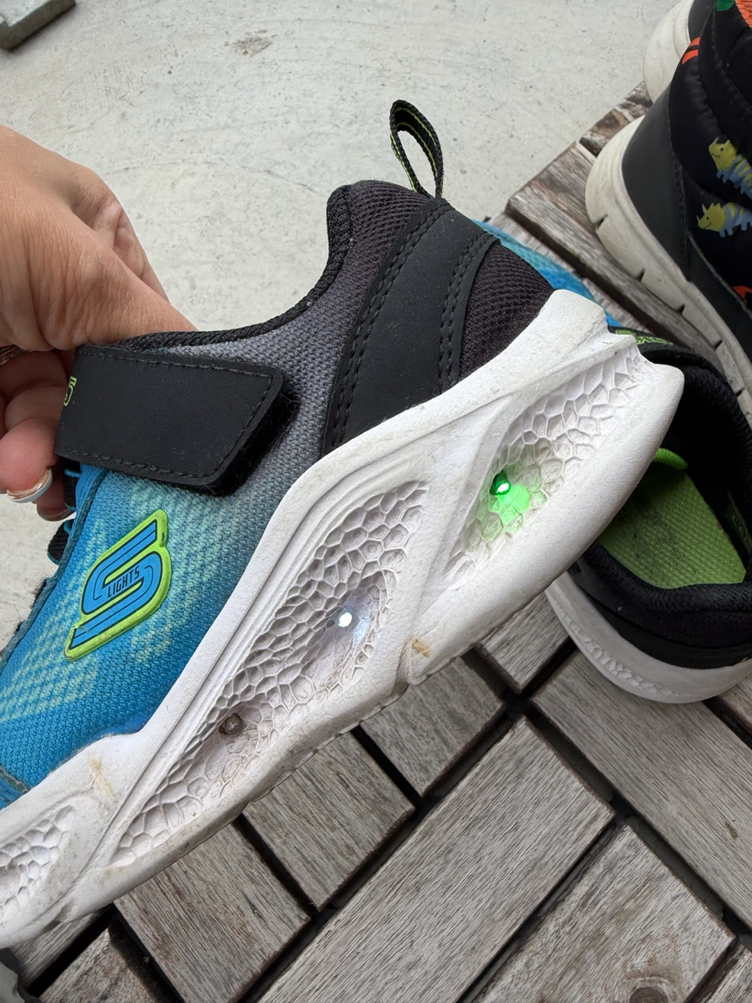 Skechers S-Lights Kids Shoes Size 11 - photo 2