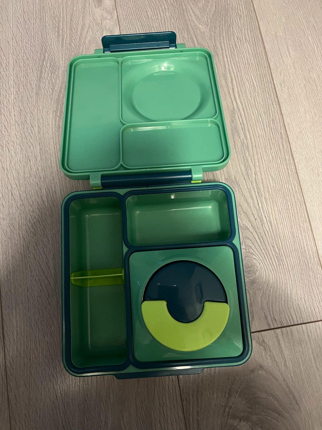 OmieBox Bento Lunch Box - photo 2