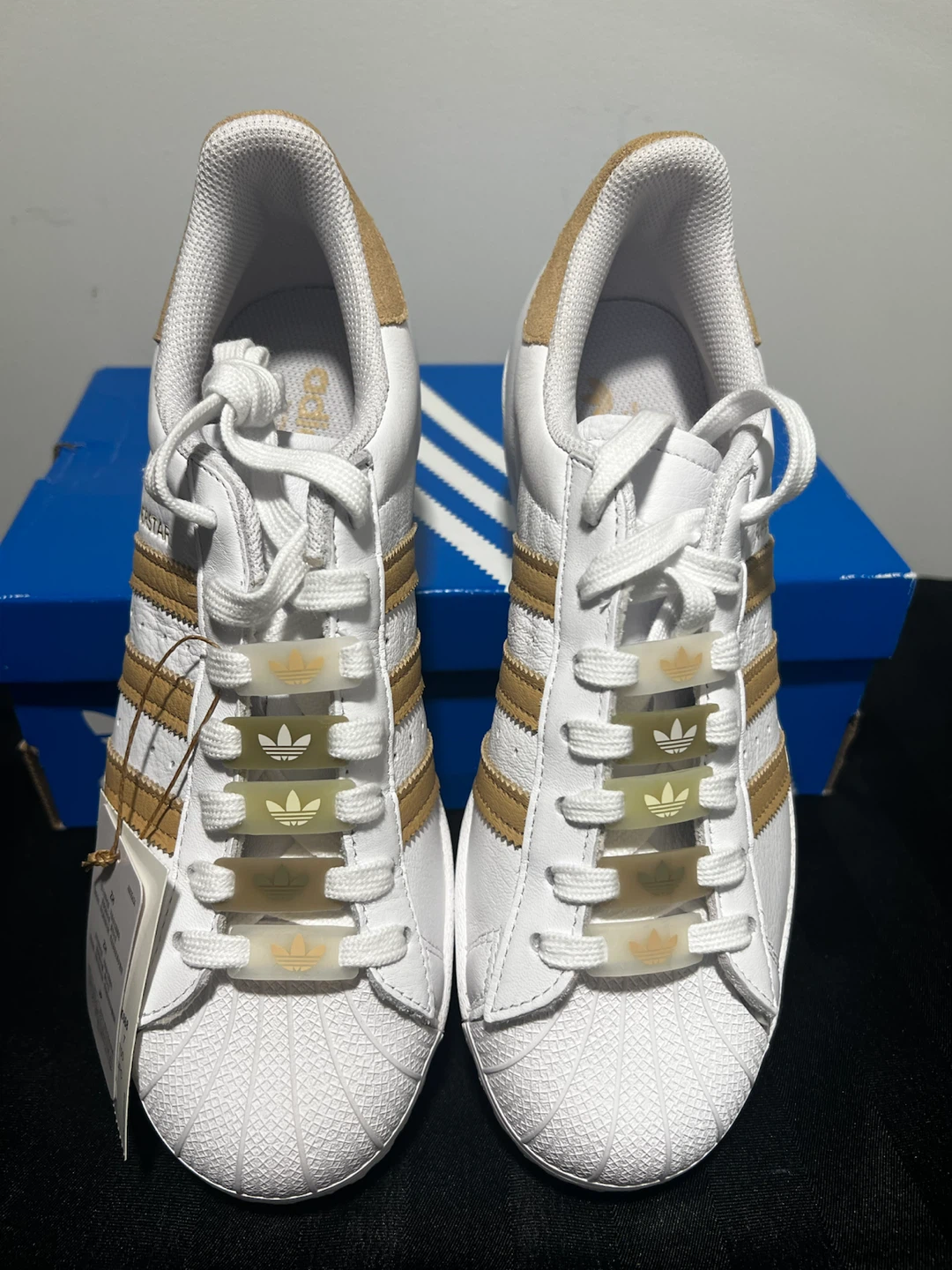 NEW Adidas Superstar White and Tan Sneakers - photo 2