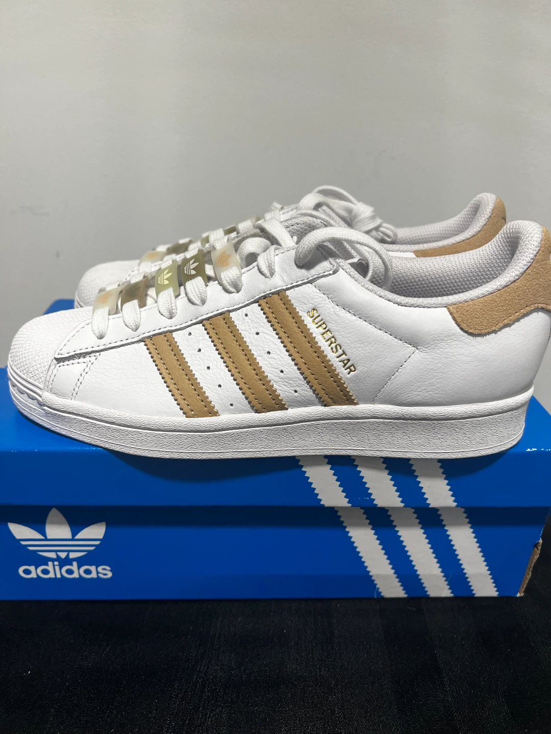 NEW Adidas Superstar White and Tan Sneakers - photo 3