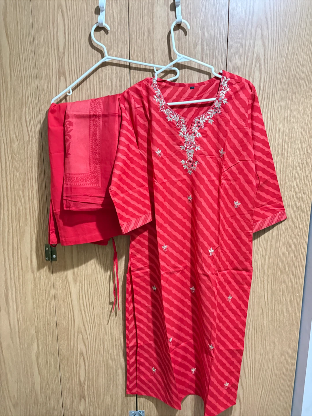 Red Kurta Set with Dupatta - photo 5