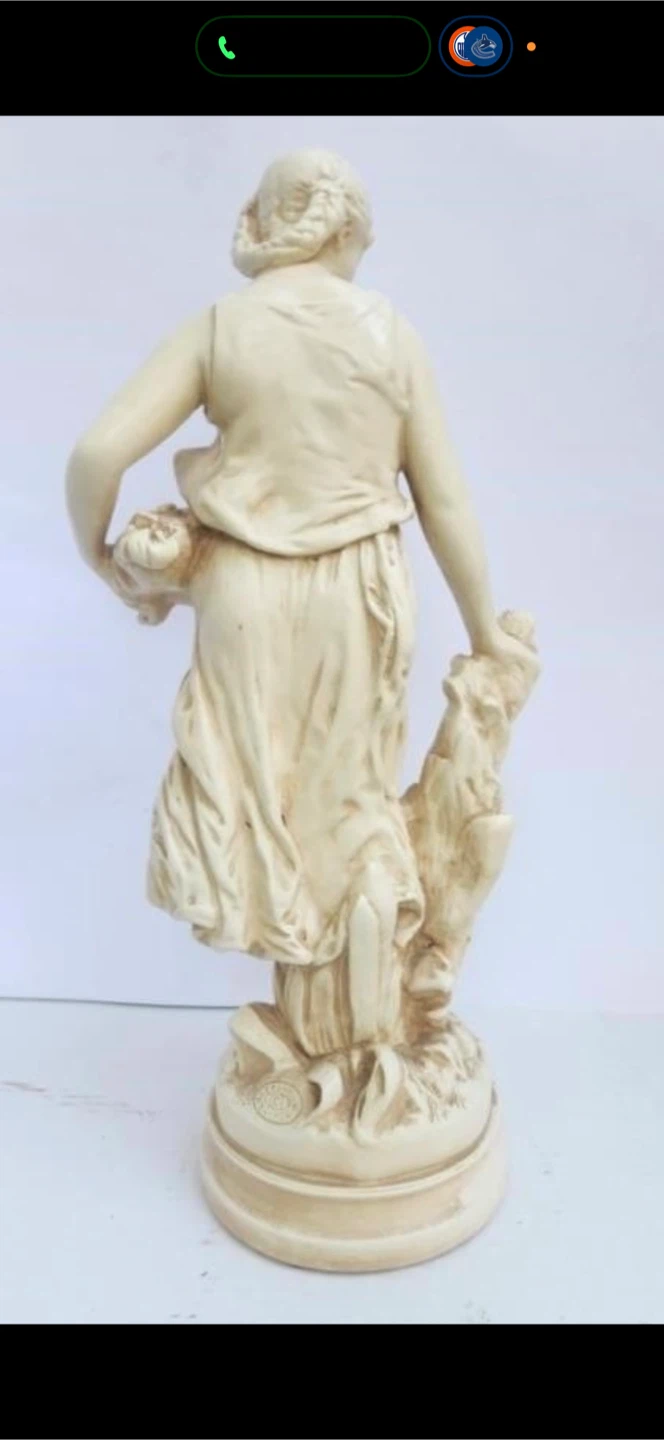 MCM Hip Moreau Statue-Alexander Backer Figurine - photo 5
