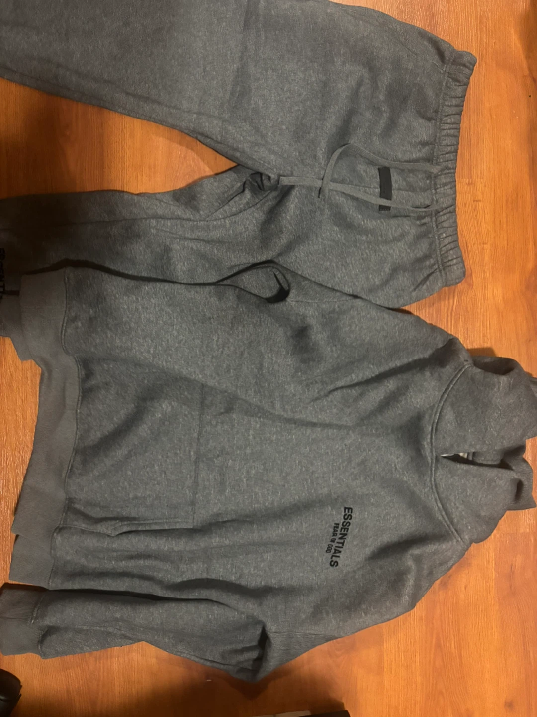Dark gray and black essentials tracksuits size large - photo 3