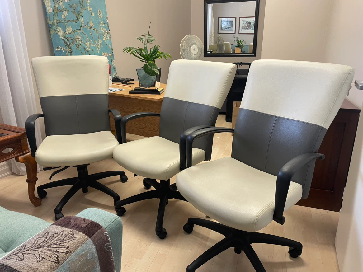 Office desk chairs - photo 3