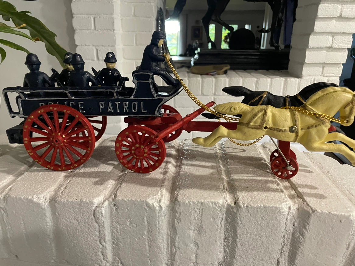 Collectible cast iron - photo 4