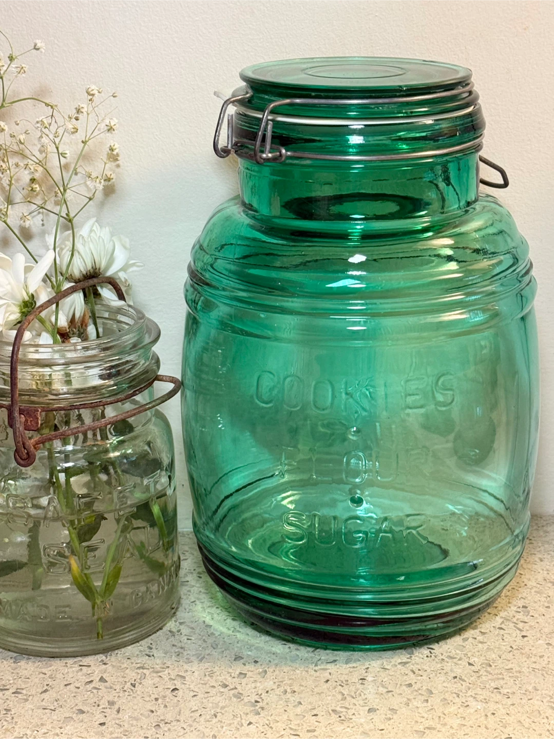 Vintage Green Glass Cracker Barrel Jar - 2 Qt - photo 2