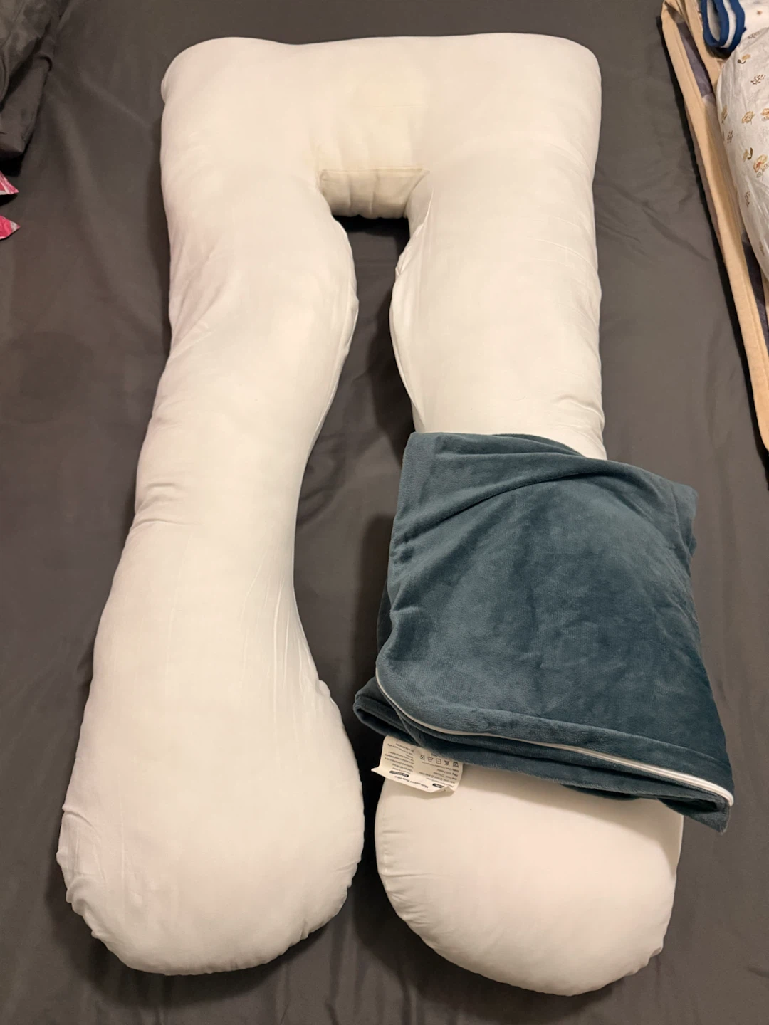 U-Shaped Pregnancy and Support Pillow