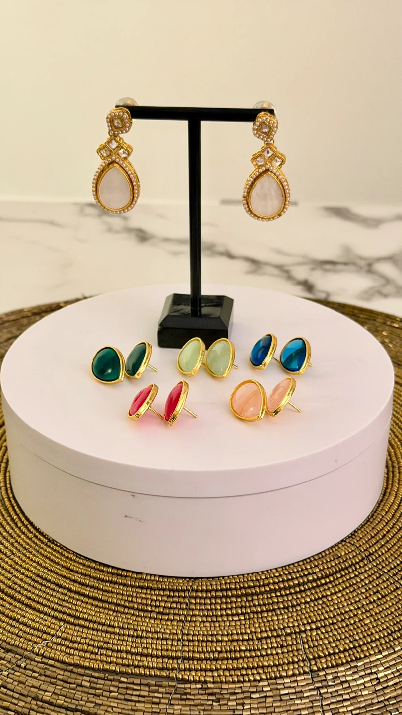 Set of 6 Pairs of changeable Teardrop Stud Earrings