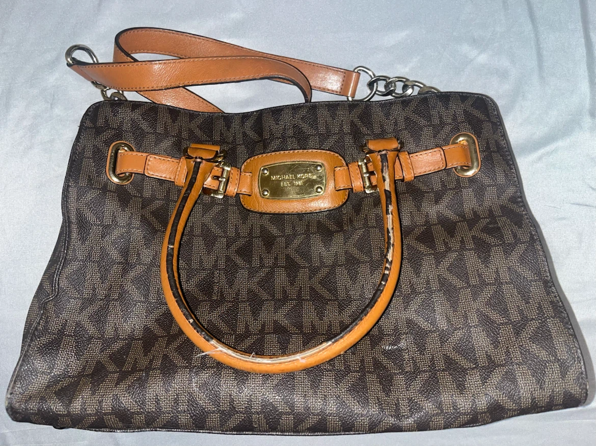 Michael Kors Signature Hamilton Tote