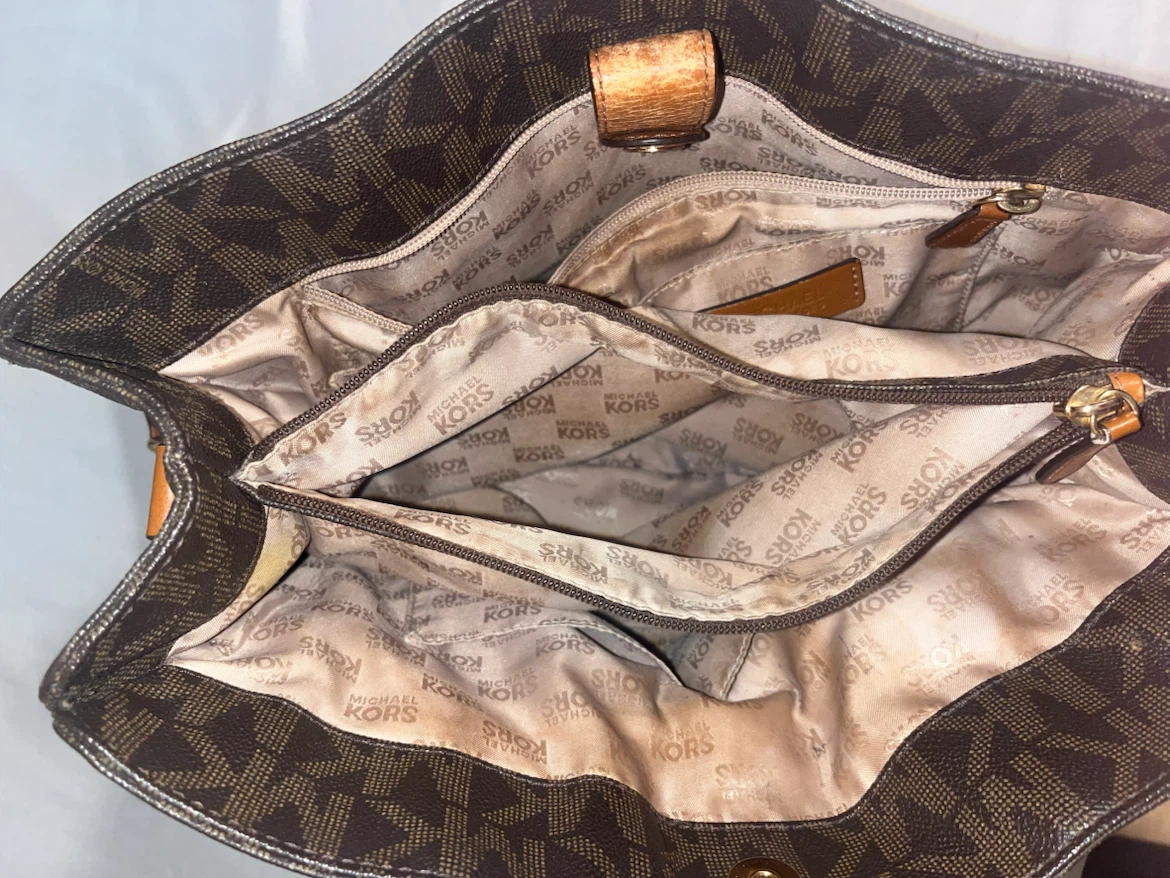 Michael Kors Signature Hamilton Tote - photo 4