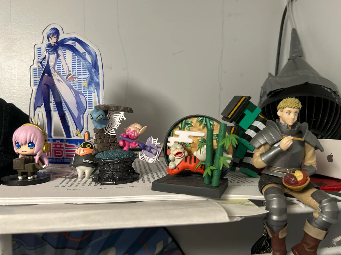 (negotiable) Various Knick Knacks