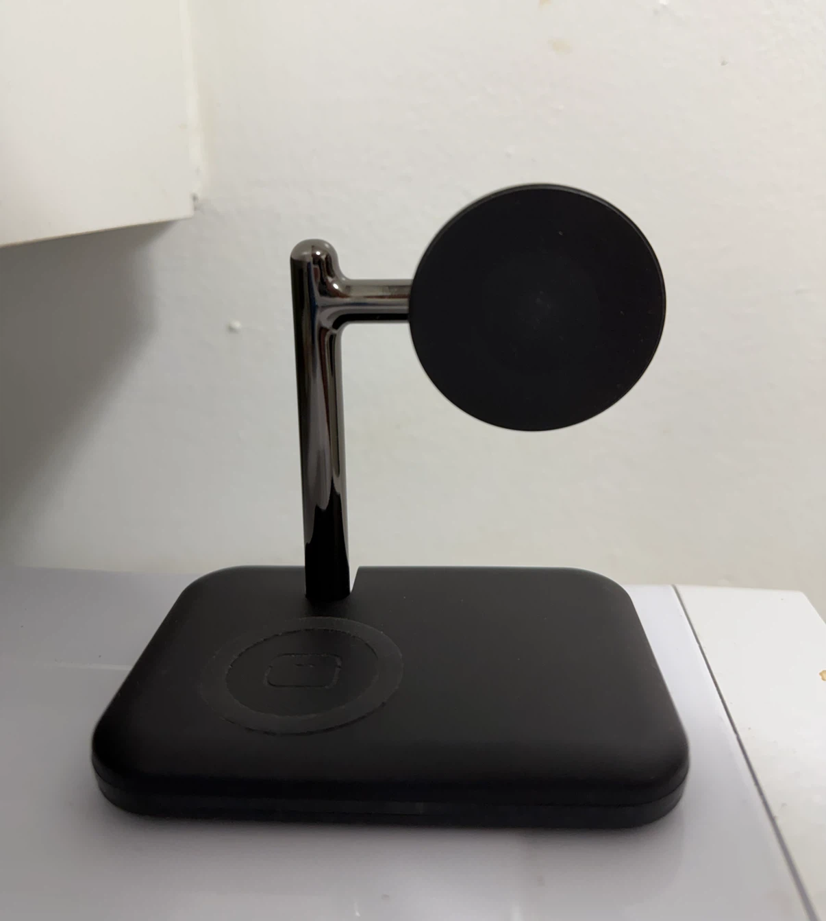 2-in-1 Wireless Charging Stand
