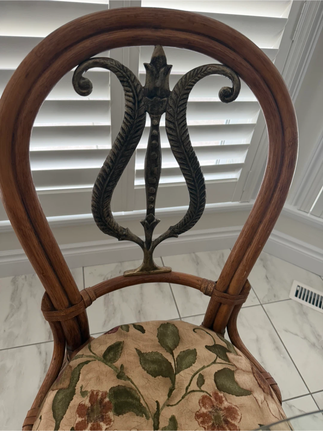 Rattan and Glass Dining Set - photo 5