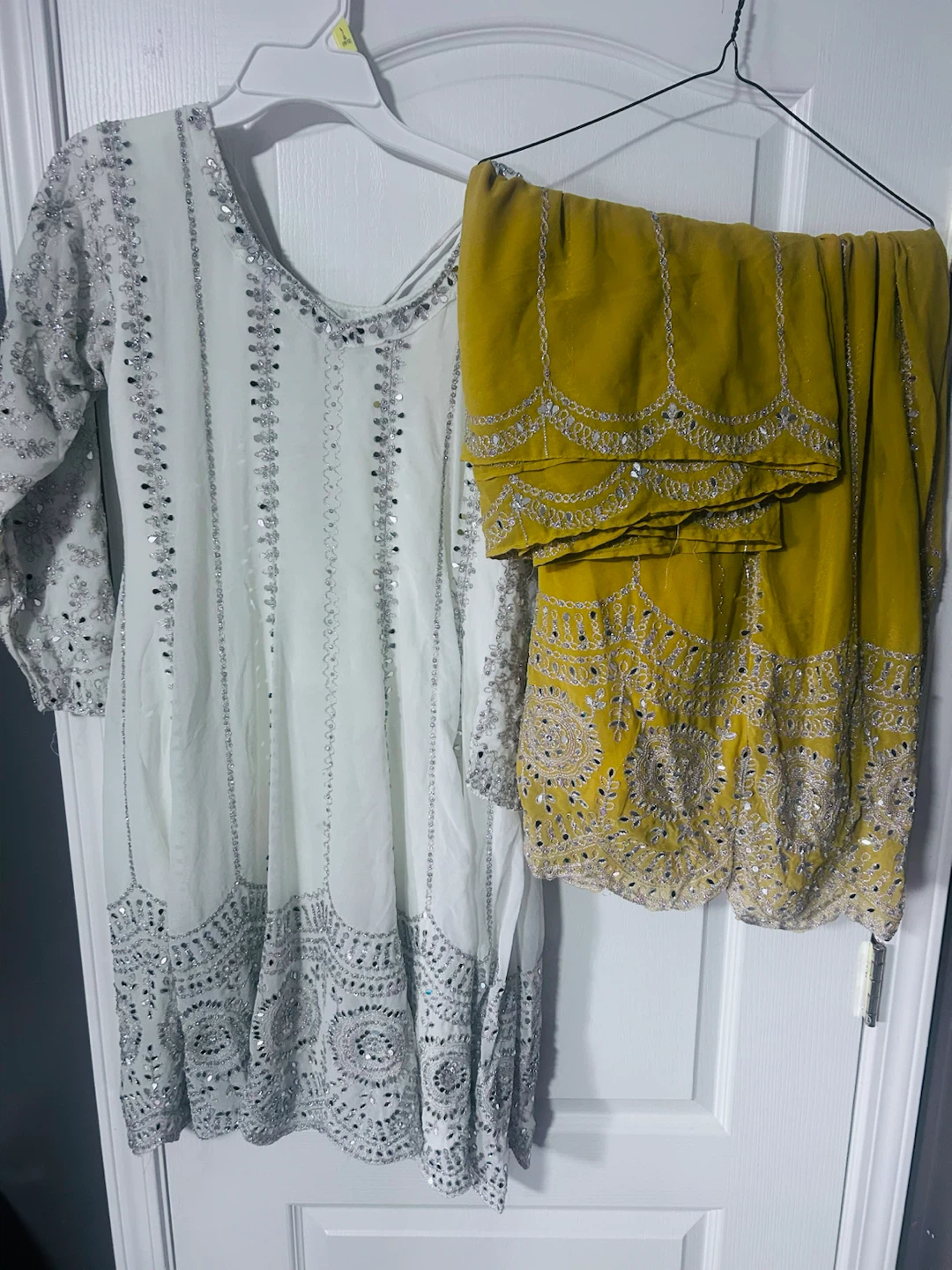 White and Mustard Mirror Work Suit - photo 2