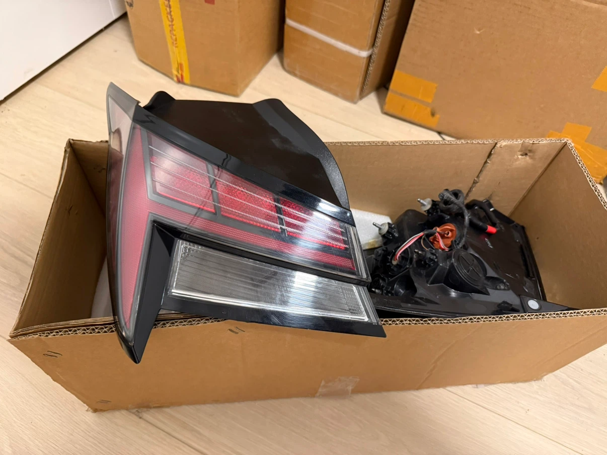 Elantra LED Taillights OEM Set