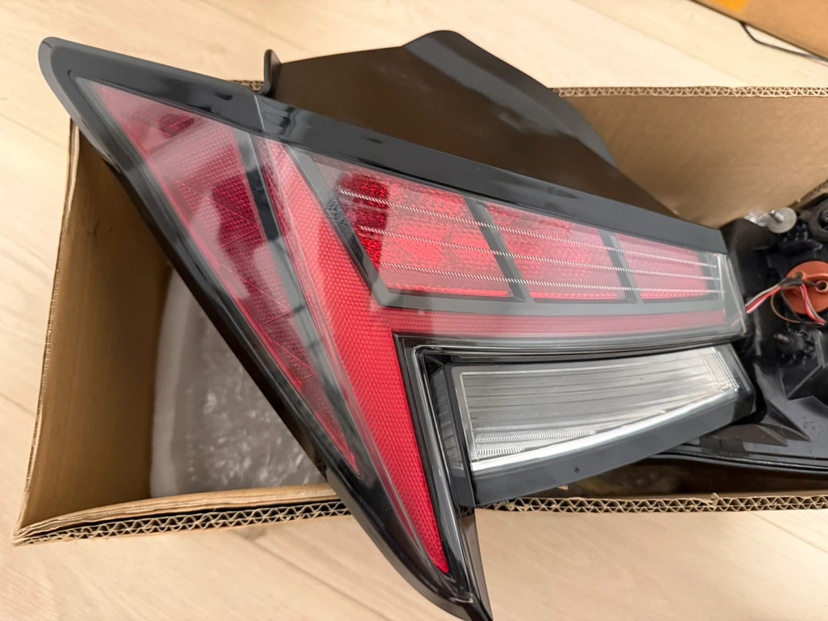 Elantra LED Taillights OEM Set - photo 2