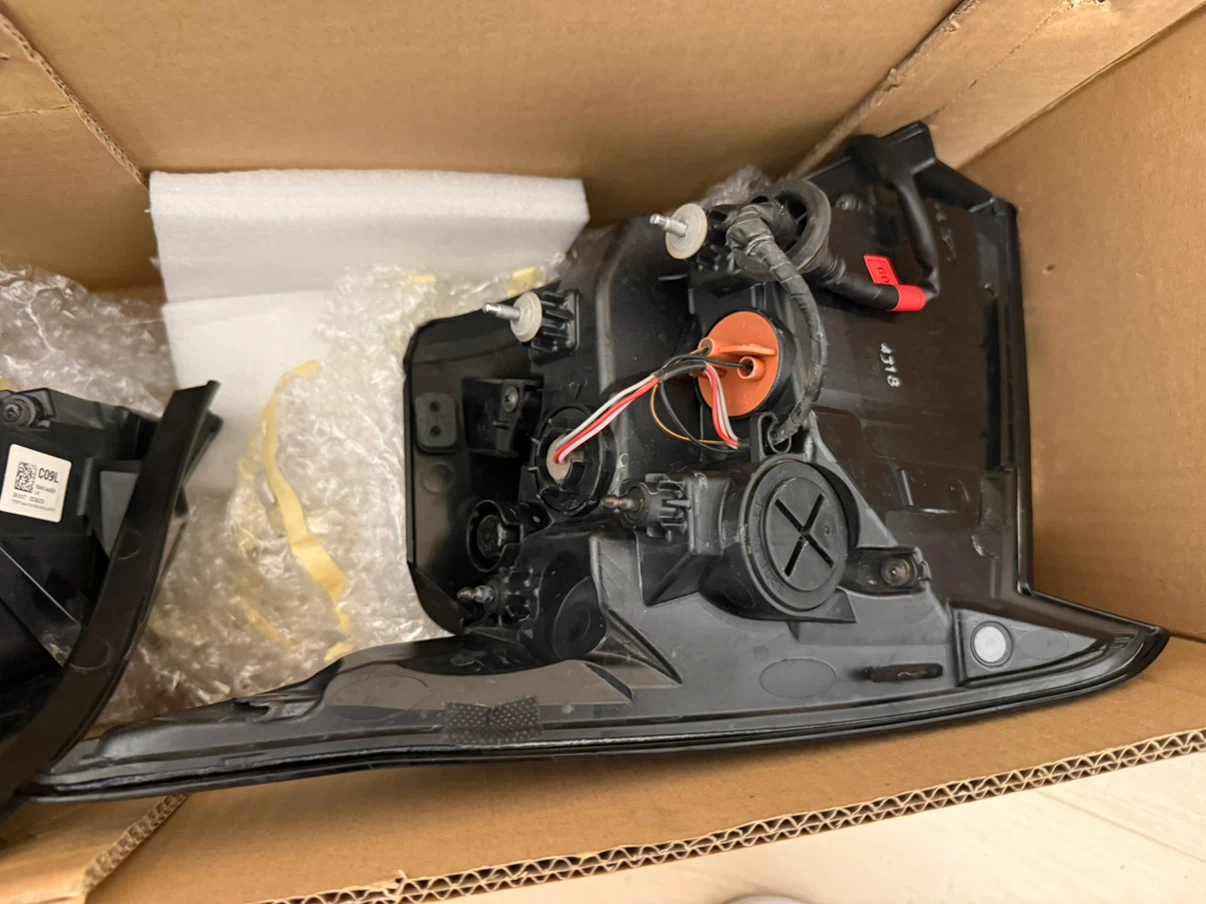 Elantra LED Taillights OEM Set - photo 4