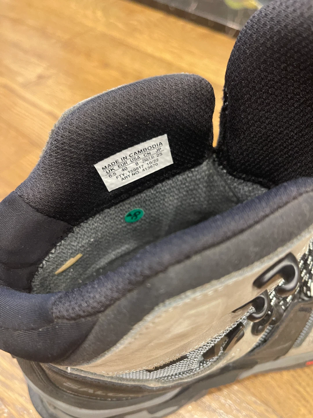 Salomon Quest 4 GTX Women's Hiking Boots - photo 3